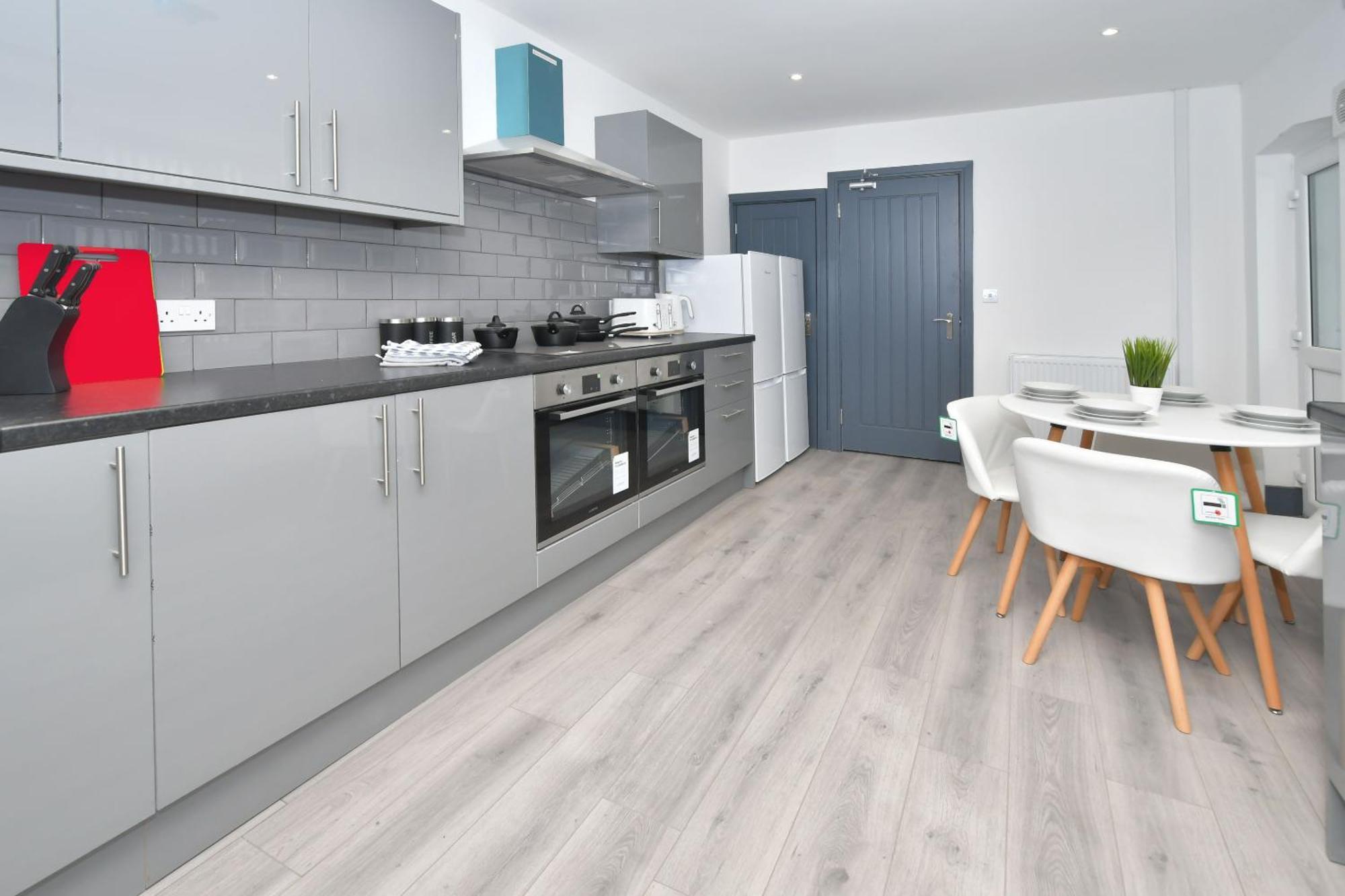 Townhouse @ 24 Brunswick Place Stoke Etruria Quarto foto