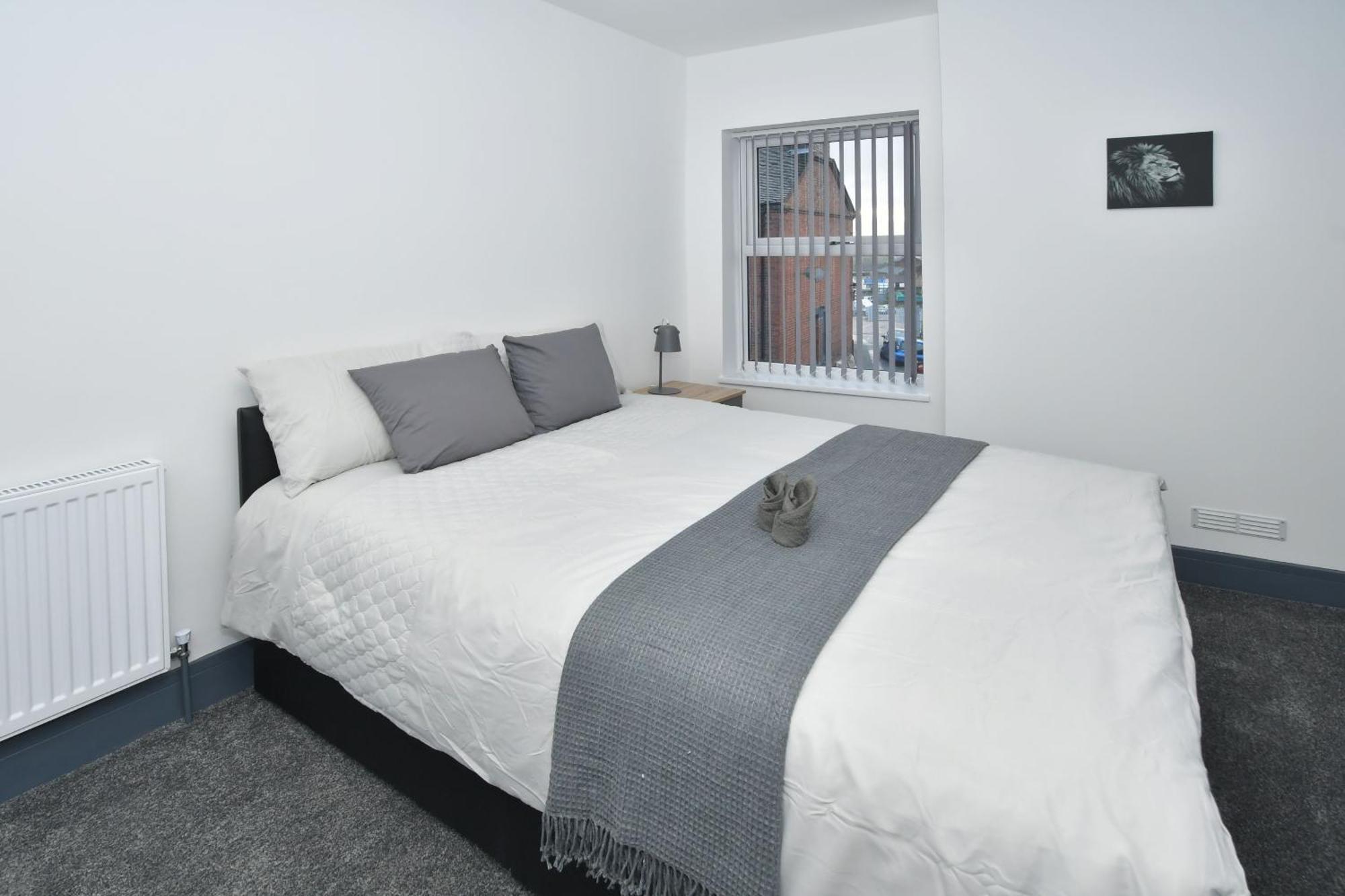 Townhouse @ 24 Brunswick Place Stoke Etruria Exterior foto